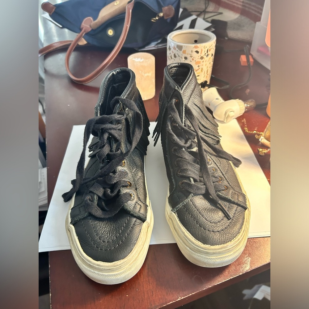 Fringe black leather vans size 5